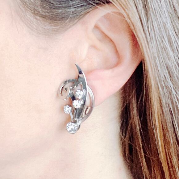 VTG 1950s Mid Century Silver Tone Rhinestone Clip On Earrings - Picture 3 of 12